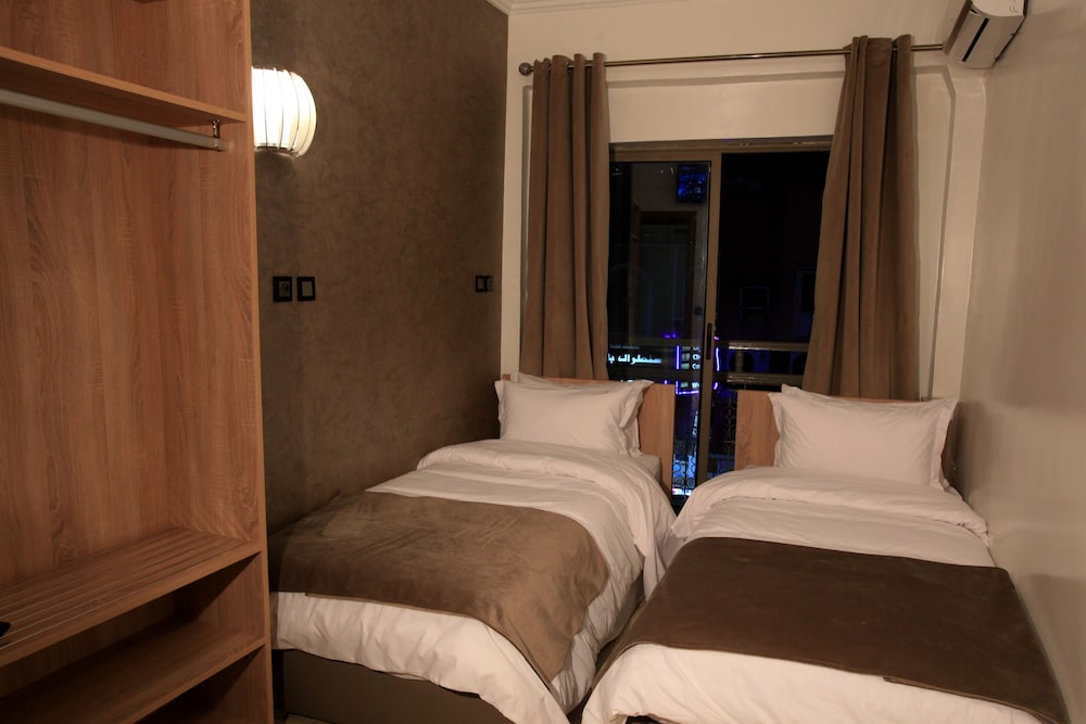 SUPERIOR, DOUBLE BED