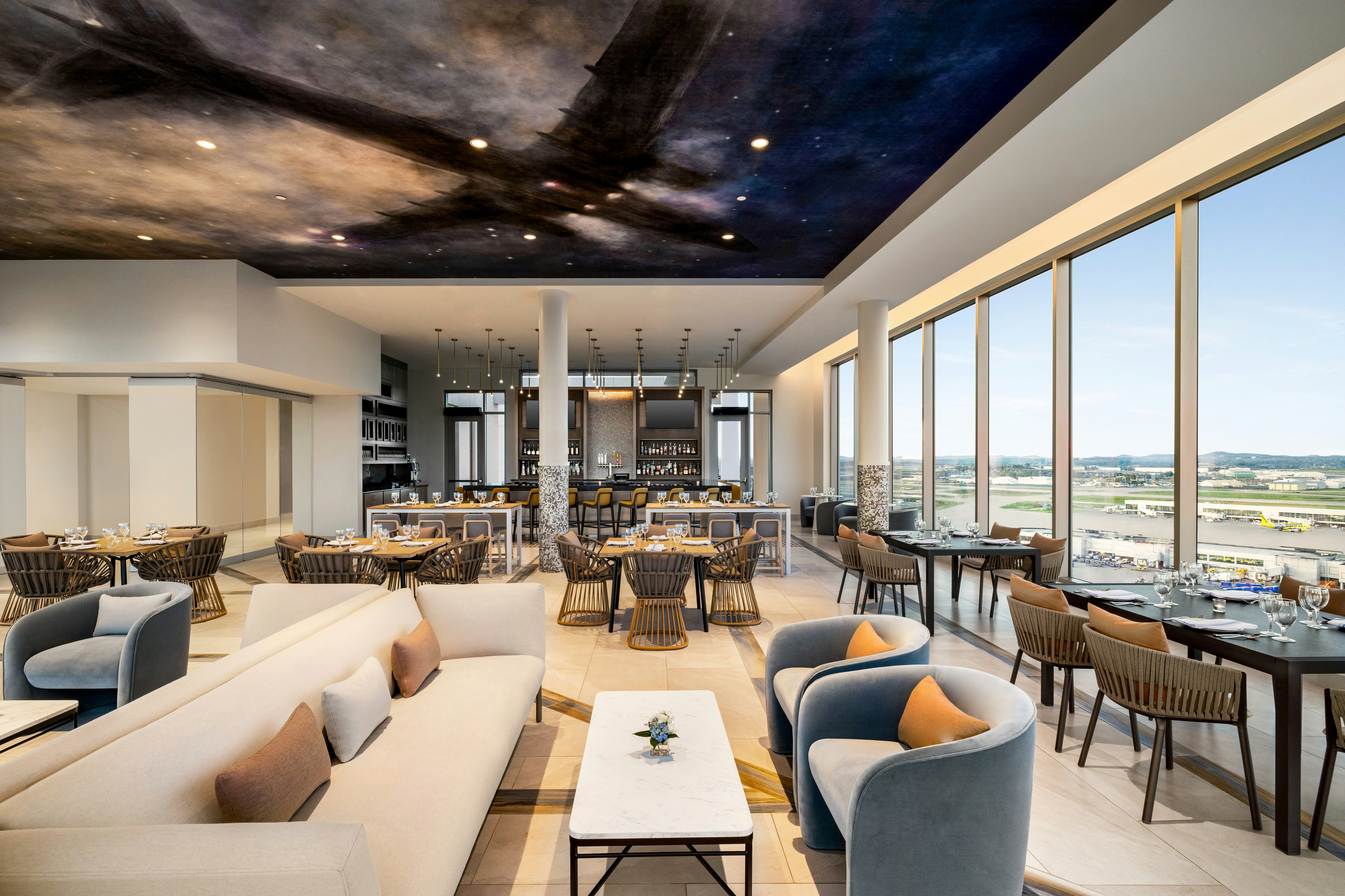Hilton BNA Nashville Airport Terminal 37/53