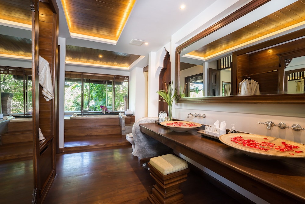 ROYAL MUANG SAMUI VILLAS 26/72