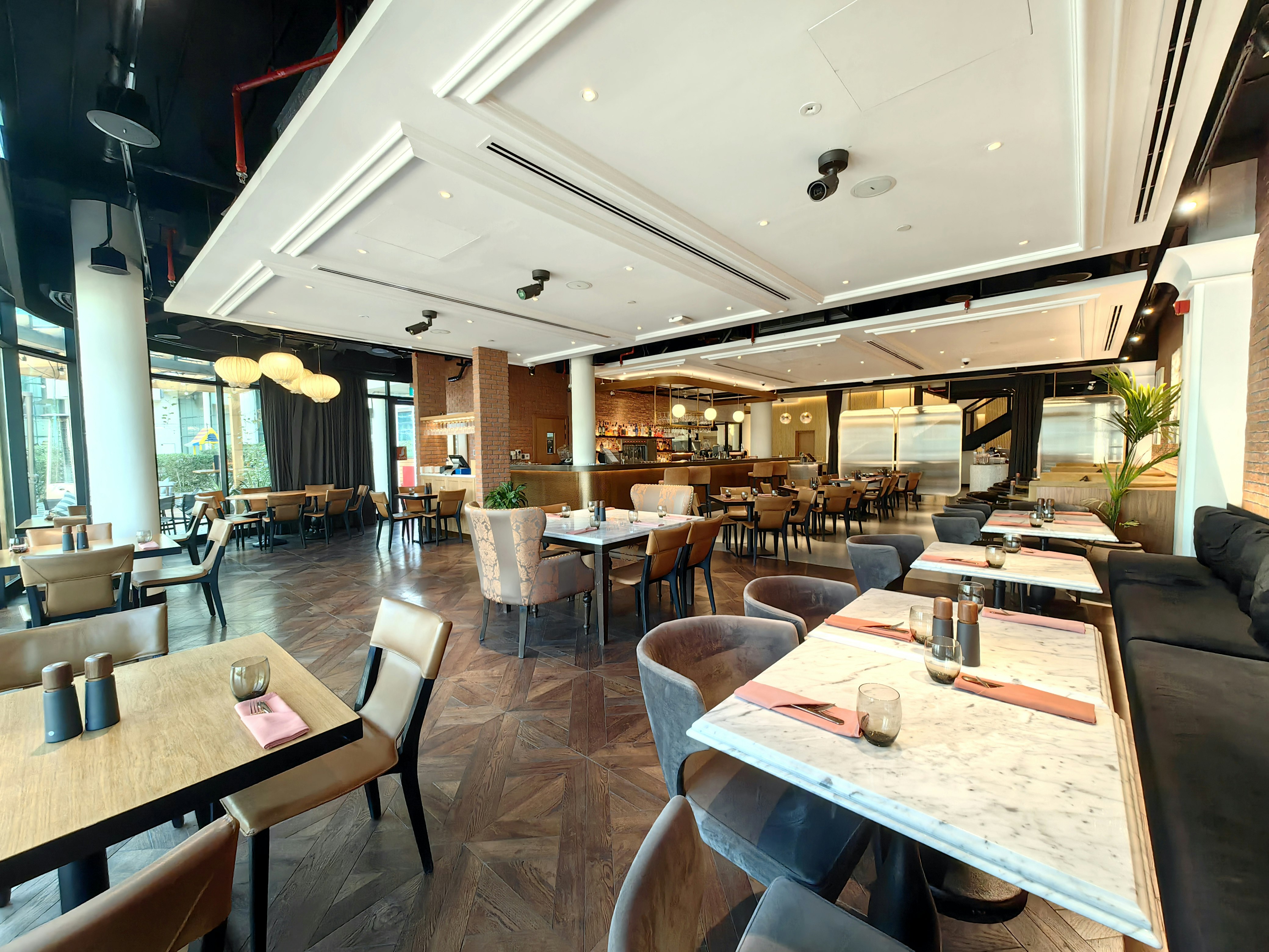 restaurant cafeteria