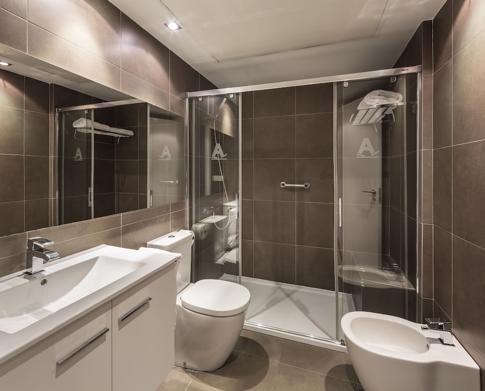 Mon Suites Catedral 57/61