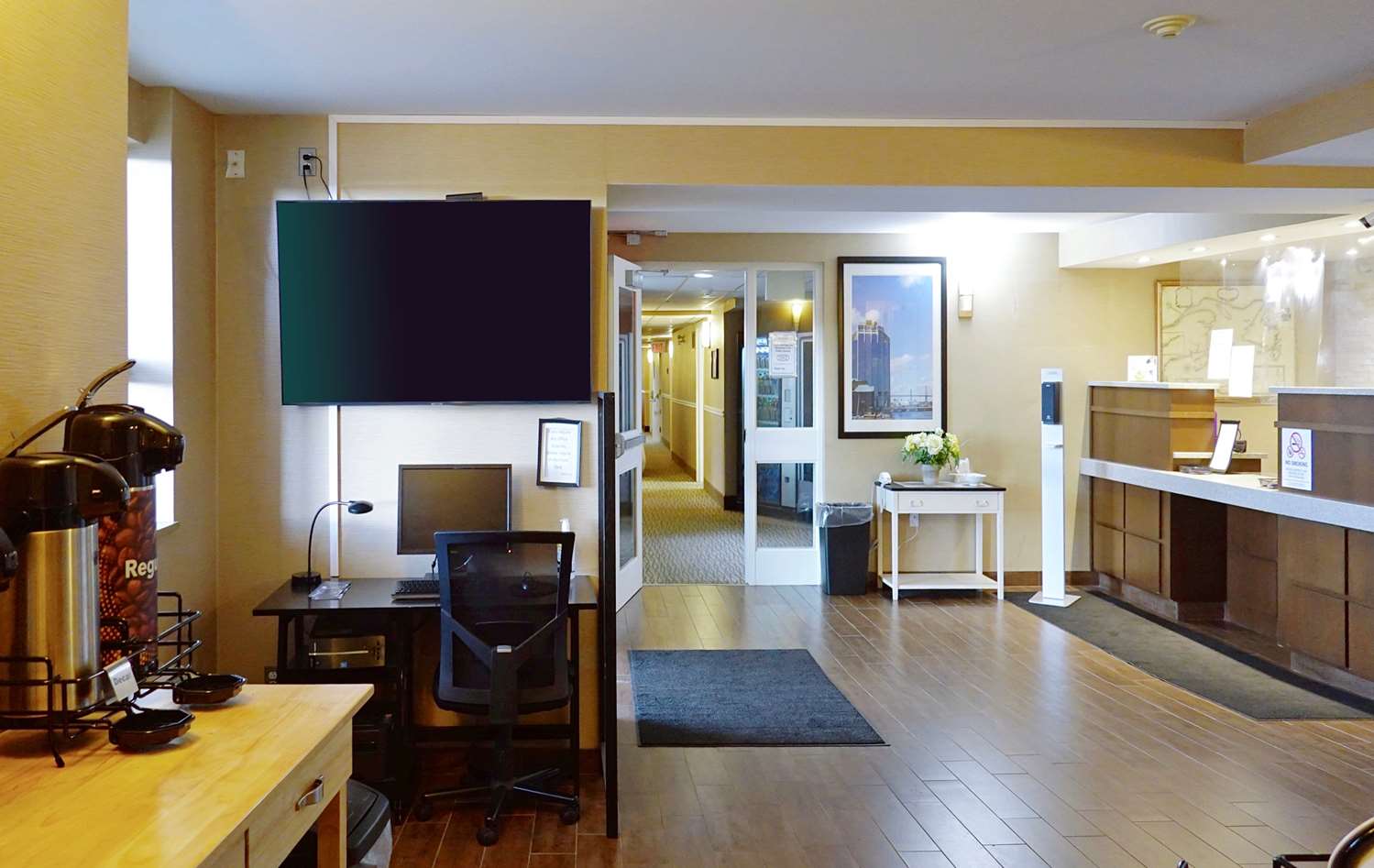 Comfort Inn Dartmouth, NS 7/12
