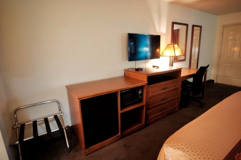 Claridge Inn 42/57