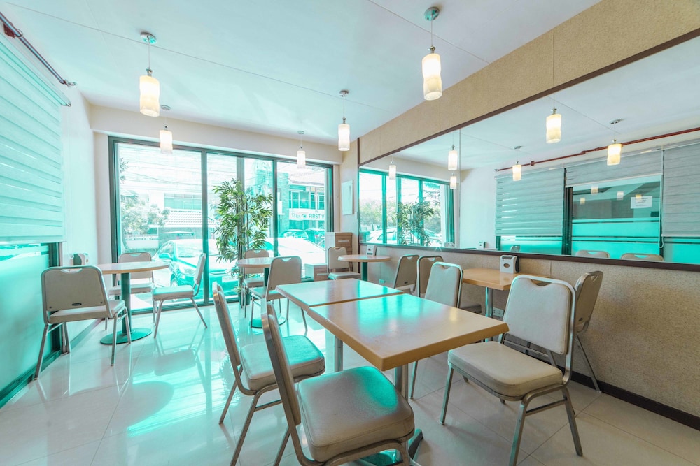 Reddoorz Plus Poblacion District Davao 28/32