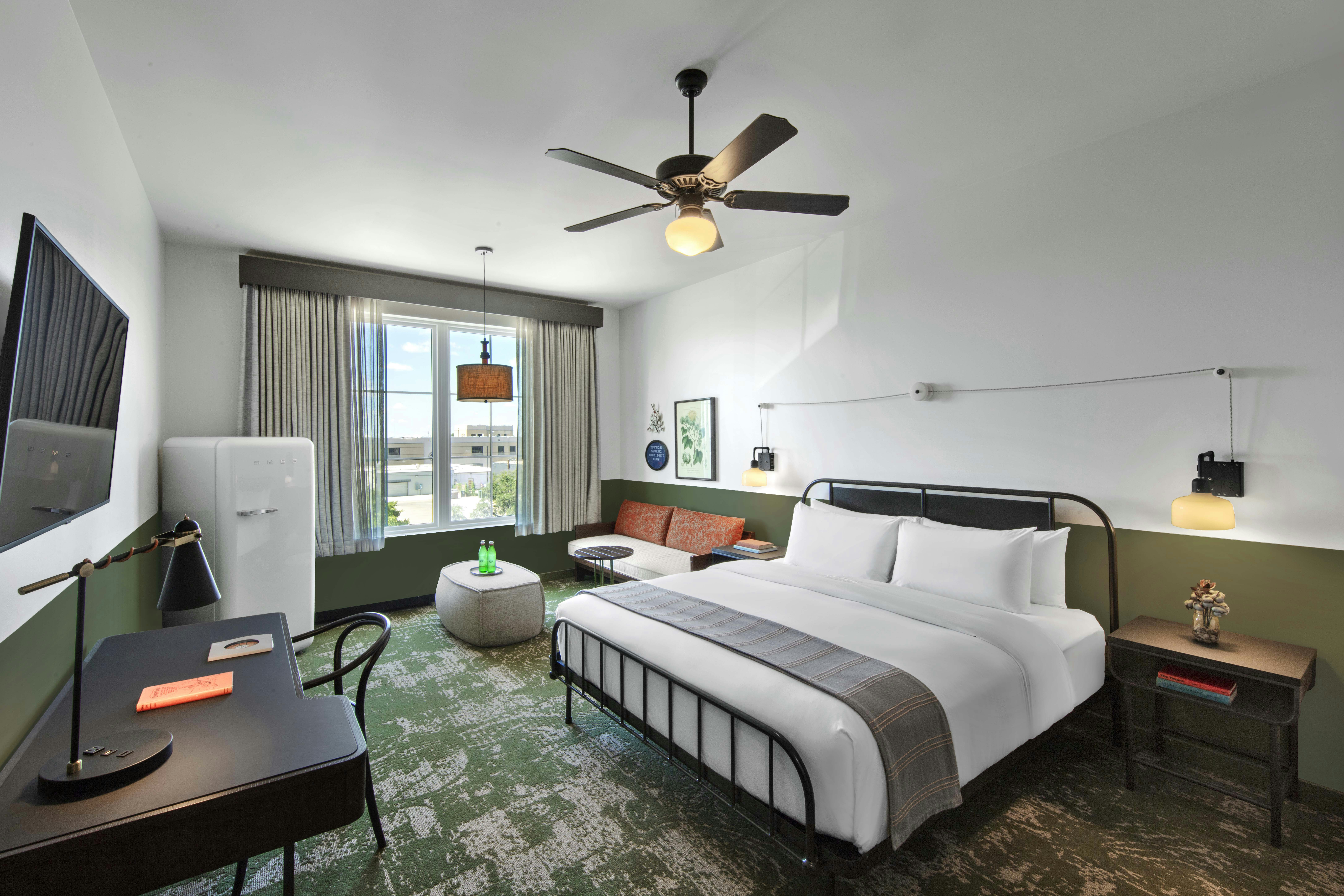 Cotton Court Hotel 23/80