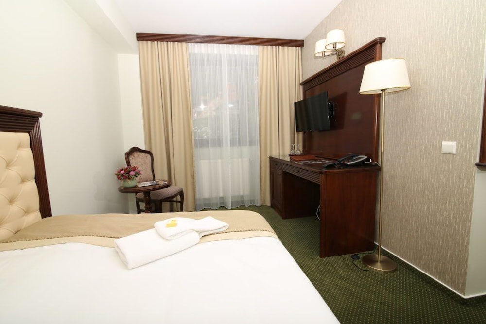 Hotel Carmen 9/32