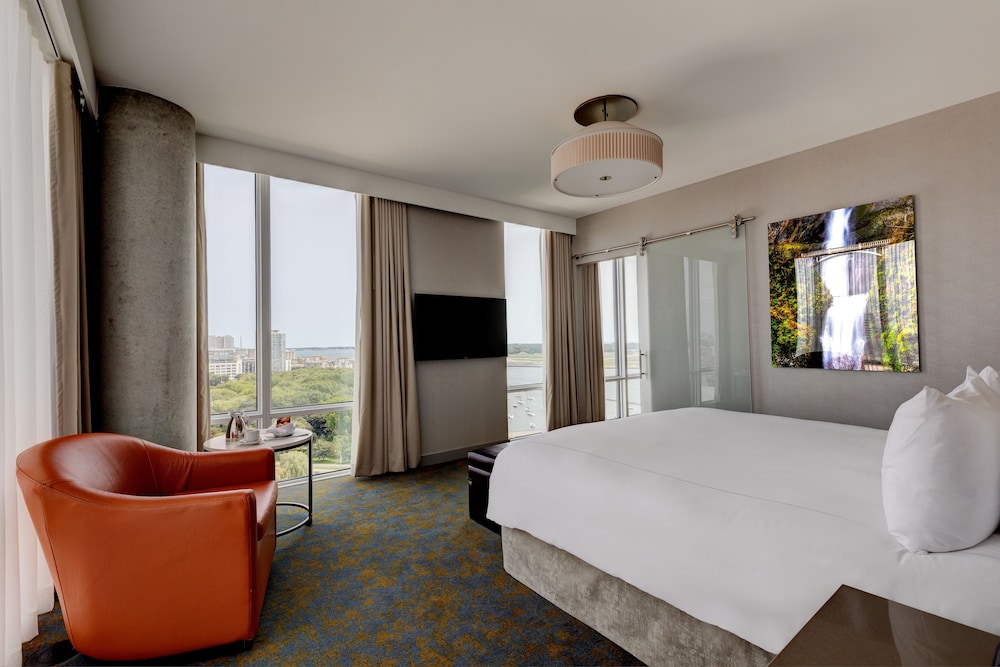 Hotel X Toronto by Library Hotel Collection 14/63