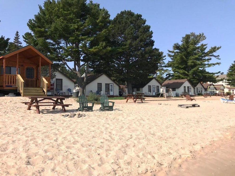 The Beach House 47/54