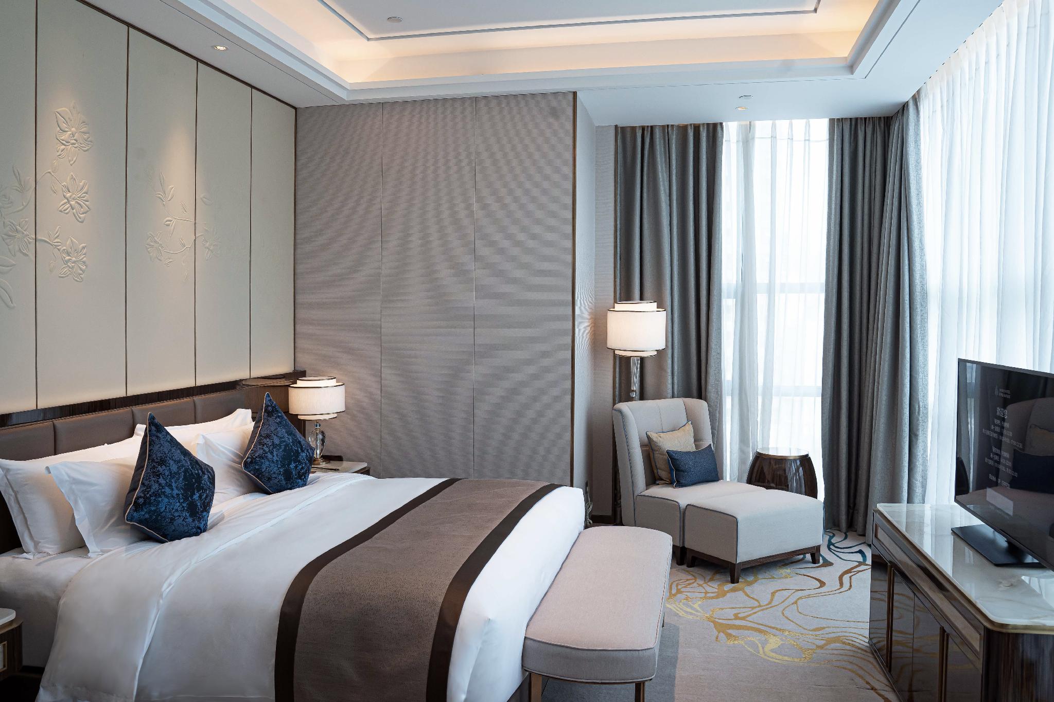 Deluxe, Suite