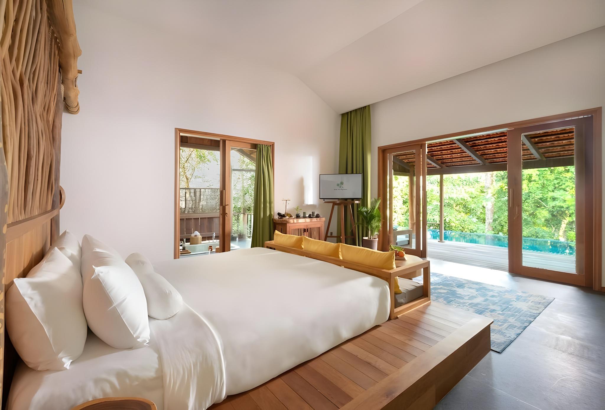 Pool, Villa, King Bed, Hill Side