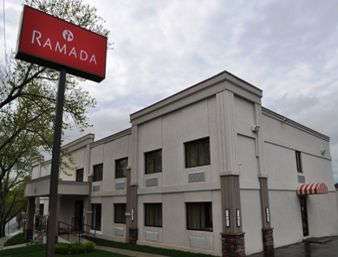 Ramada By Wyndham Staten Island 2/38
