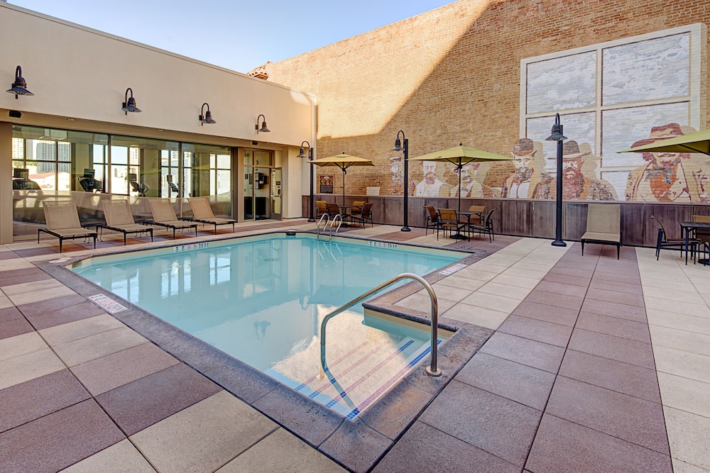 Residence Inn San Diego Downtown Gaslamp Quarter 1/49