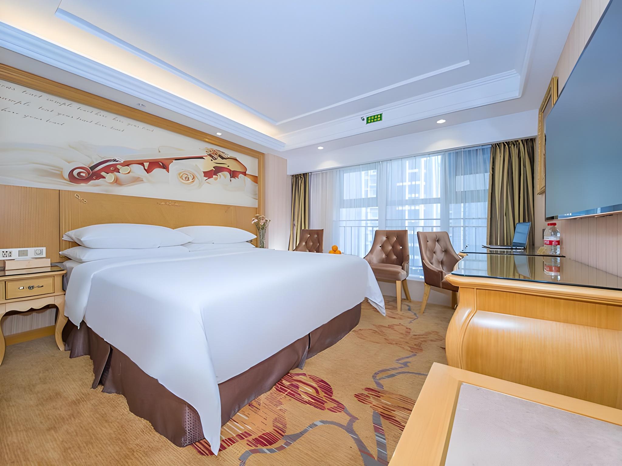 Vienna International Hotel (Wuhan Polar Ocean World) 14/50