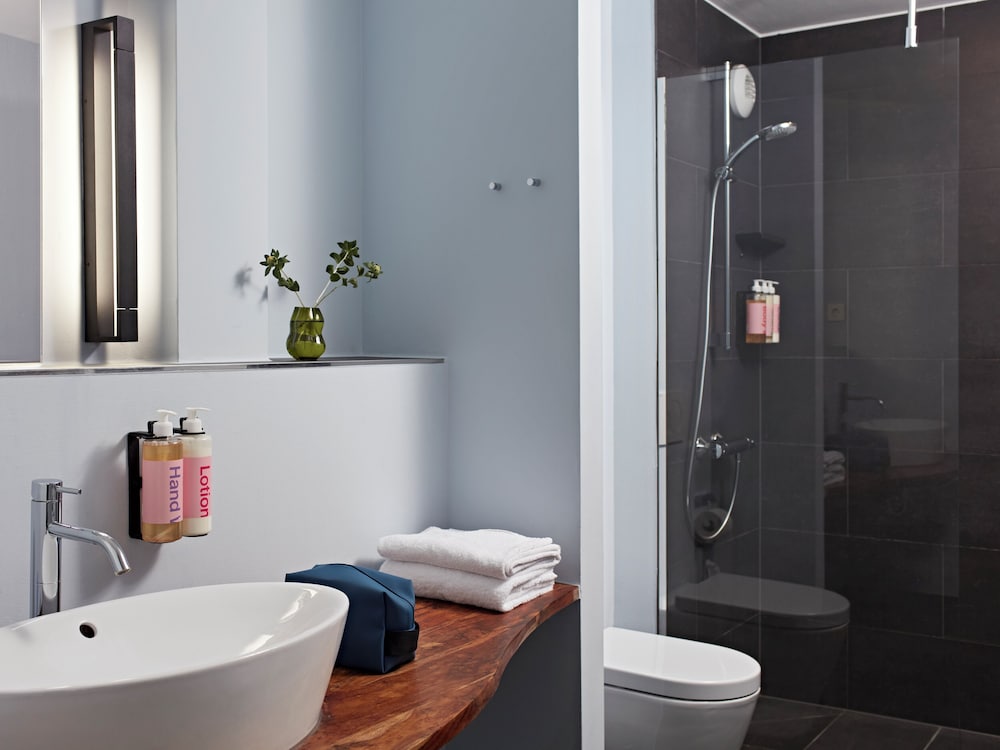 Medium, Studio, Queen Bed, Kitchenette, Numa | Boxer Rooms & Apartments 8/10