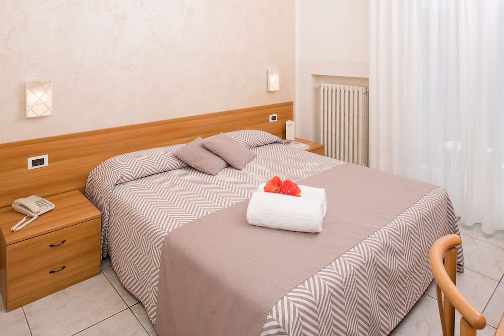 Hotel Taormina 25/78