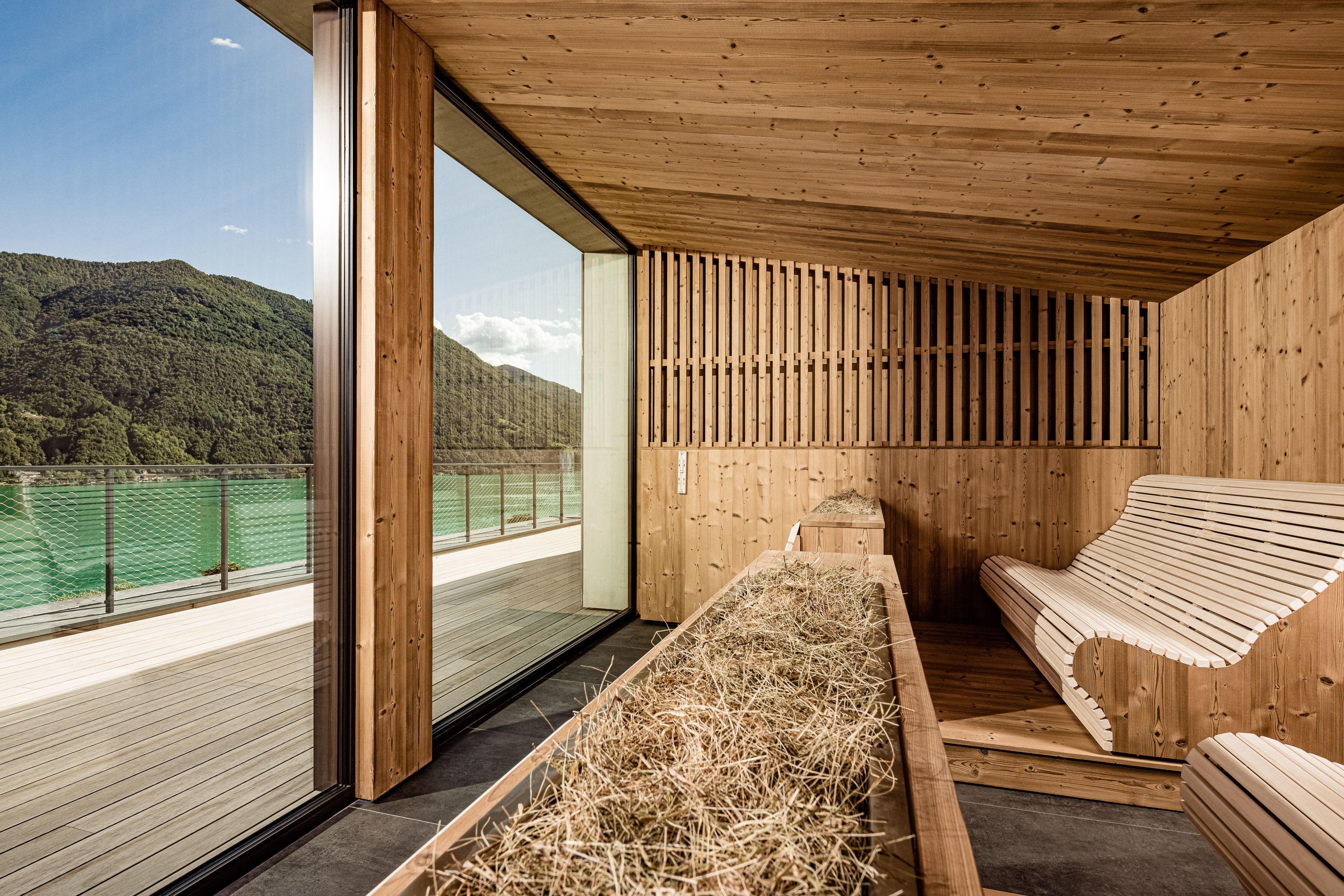 ARIA Retreat and SPA 32/65