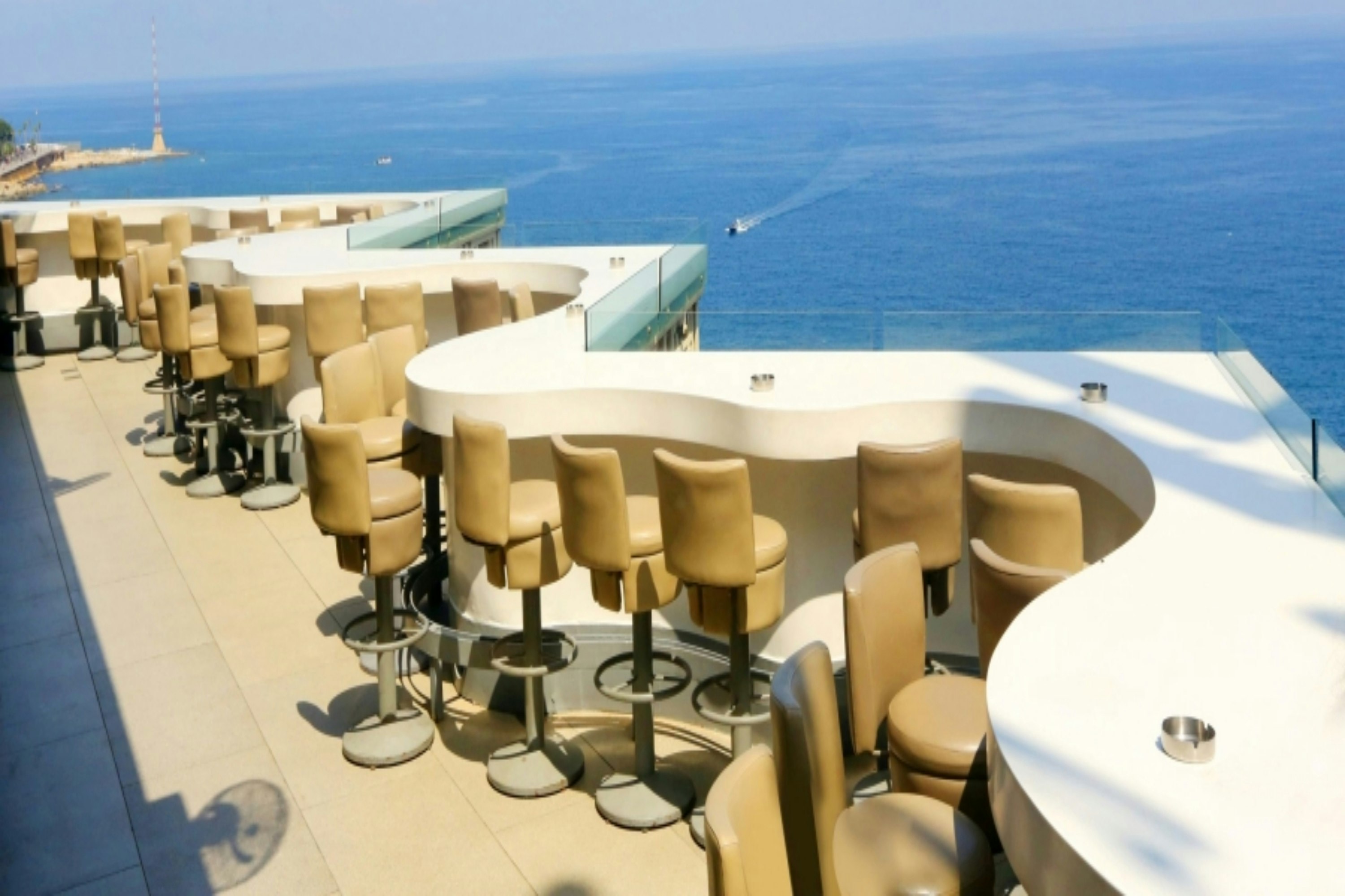 Bayview Hotel, Beirut 24/27