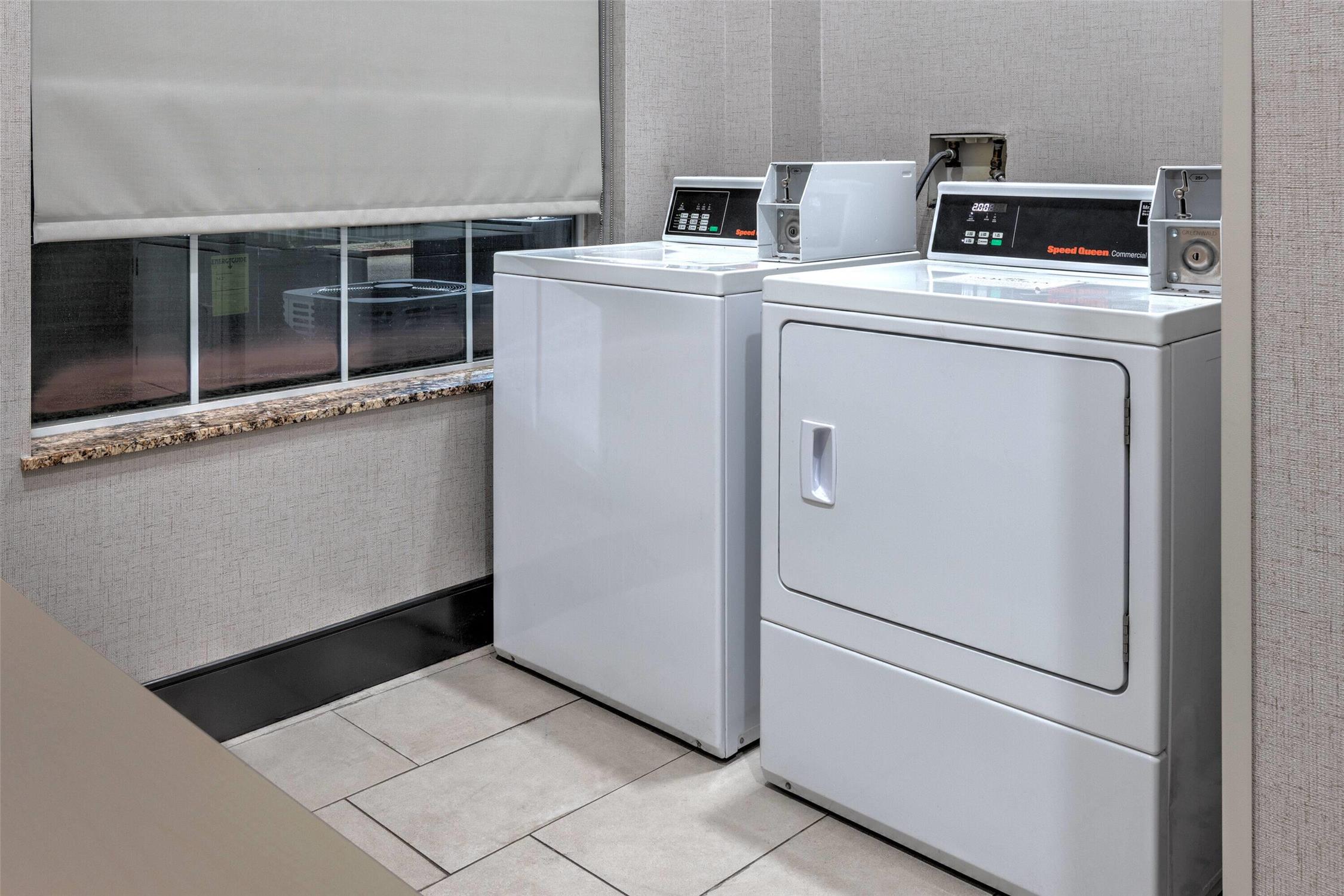 La Quinta Inn & Suites by Wyndham Hobbs 11/60