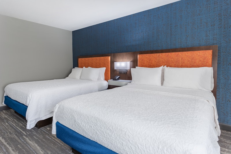 Hampton Inn Sioux Falls 9/52