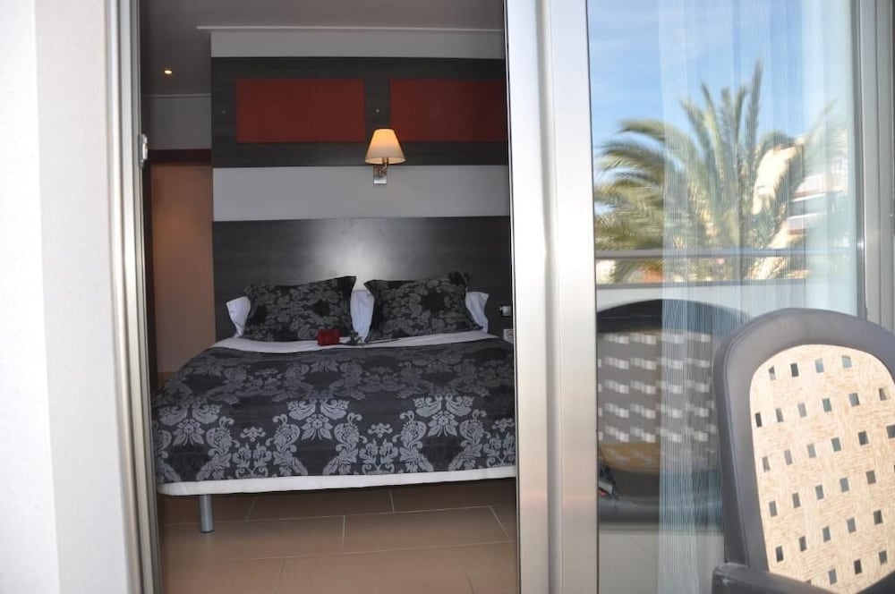 Casablanca Suites Apartments - Adults Only 2/24