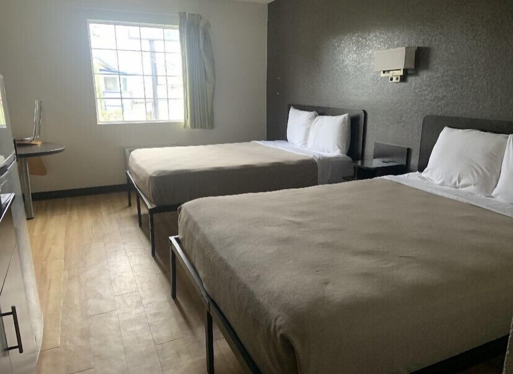 Extended Stay Pensacola 8/22