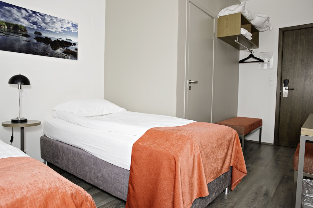 Hotel Vestmannaeyjar 12/65