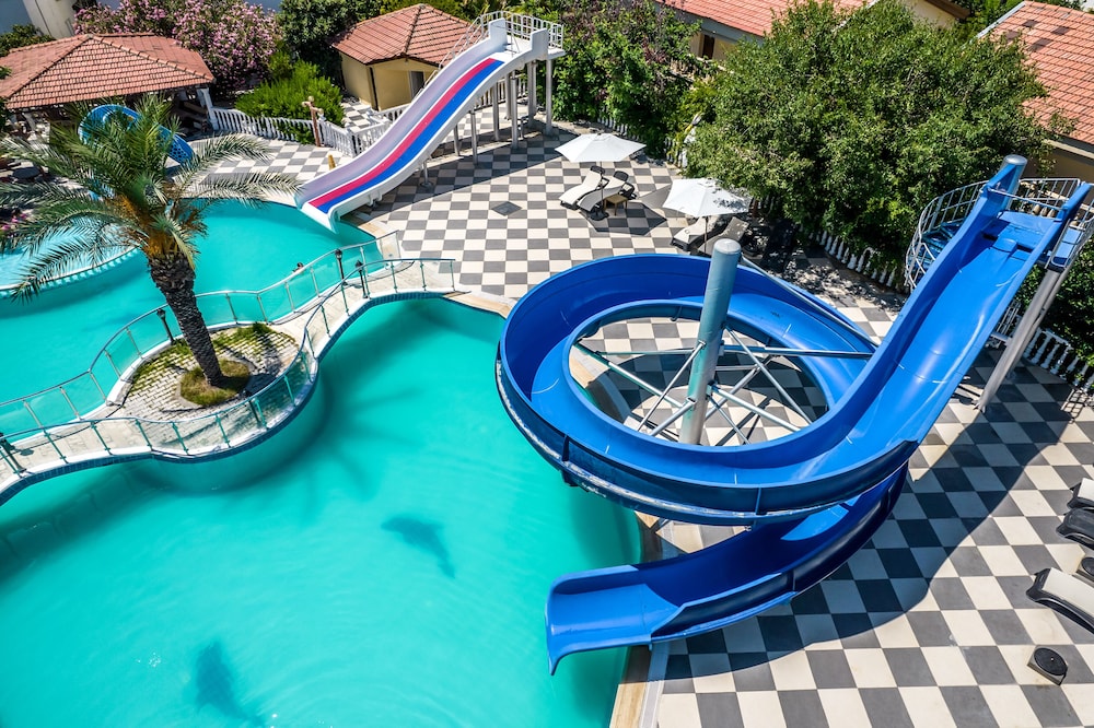 RIVERSIDE GARDEN RESORT(FORMERLY RIVERSIDE HOLIDAY VILLAGE) 21/36