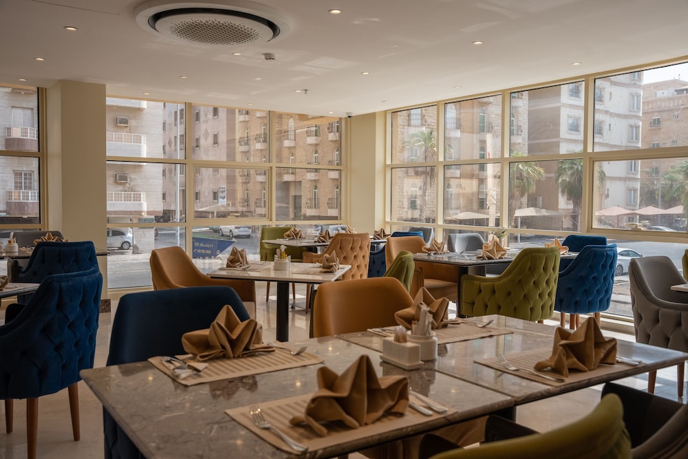 العنوان فندق الحمراء(Rosemond Alhamra (EX.Address Al Hamra)) 35/43