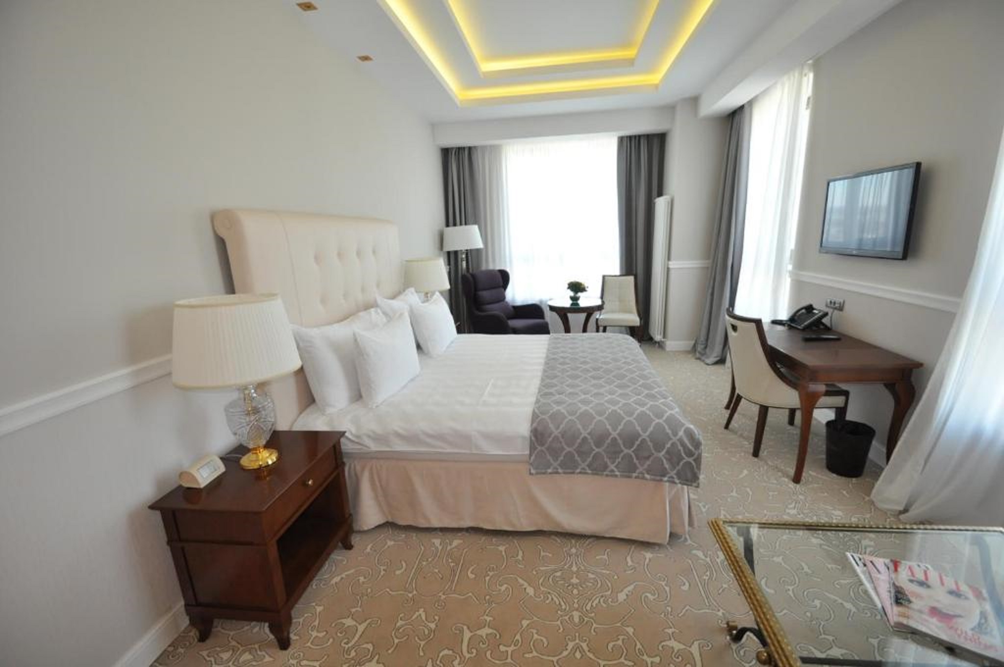 Deluxe, Palace View, Corner