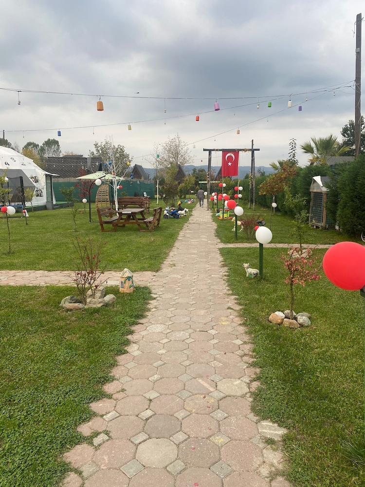 Sapanca Narli Bahce Bungalov 44/50