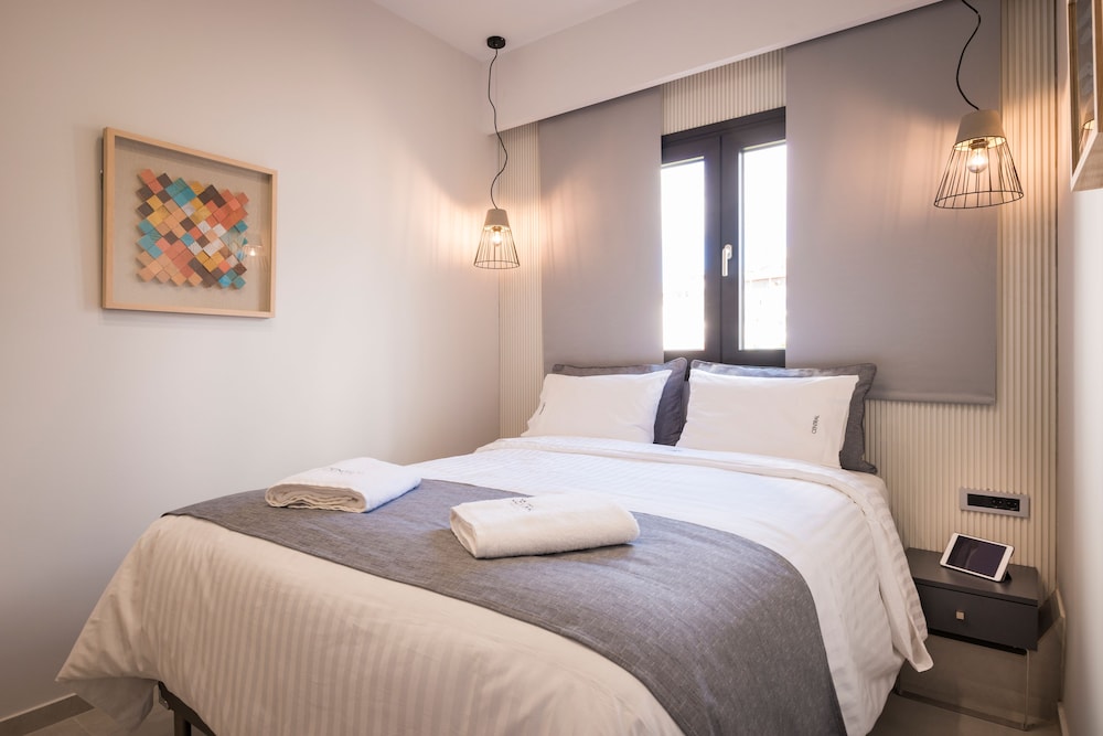 STANDARD, DOUBLE OR TWIN BED