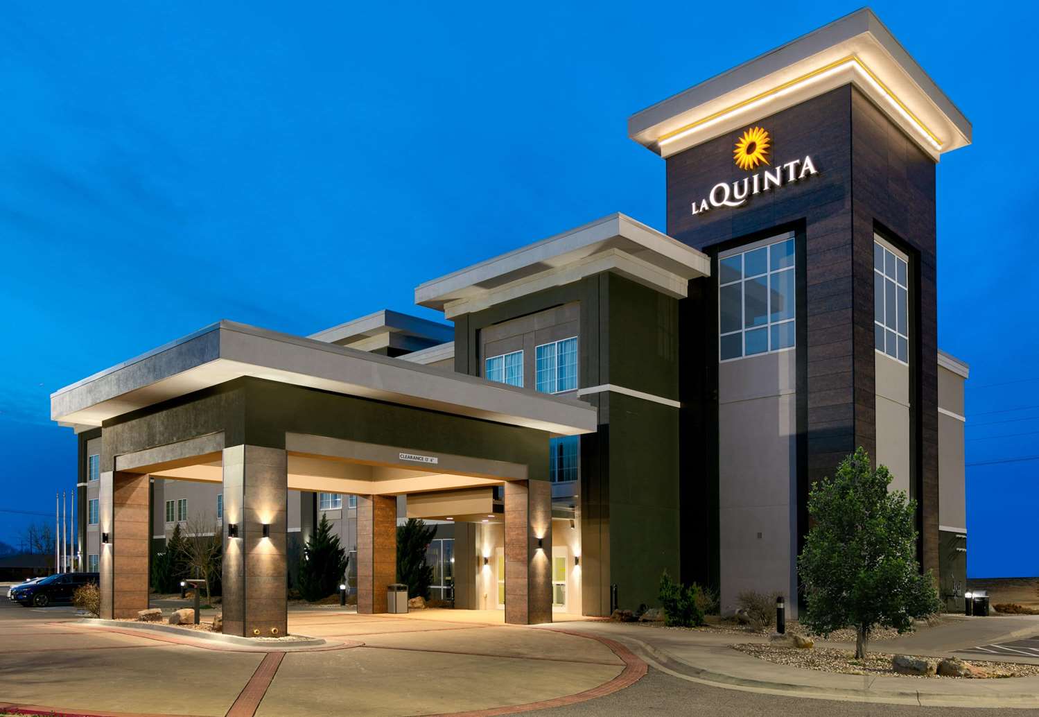 La Quinta Inn & Suites by Wyndham Clinton Historic Route 66 4/48