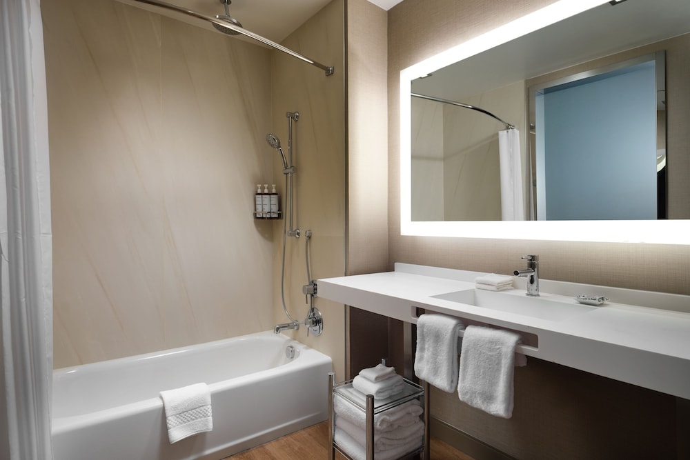 AC Hotel by Marriott Jackson Ridgeland 41/44