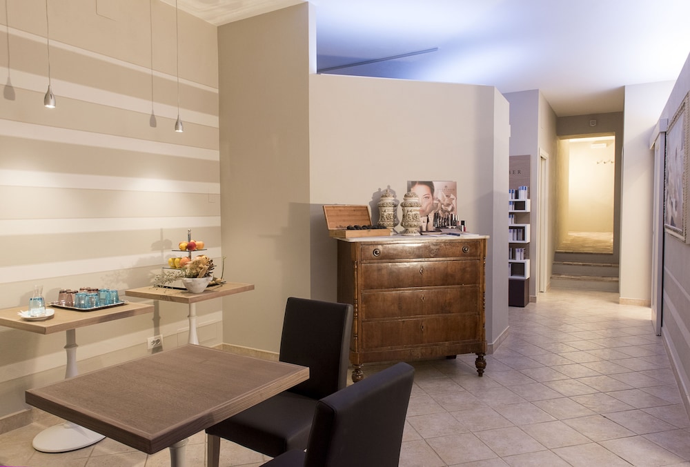 Albergo Rutiliano Centro Benessere 11/17