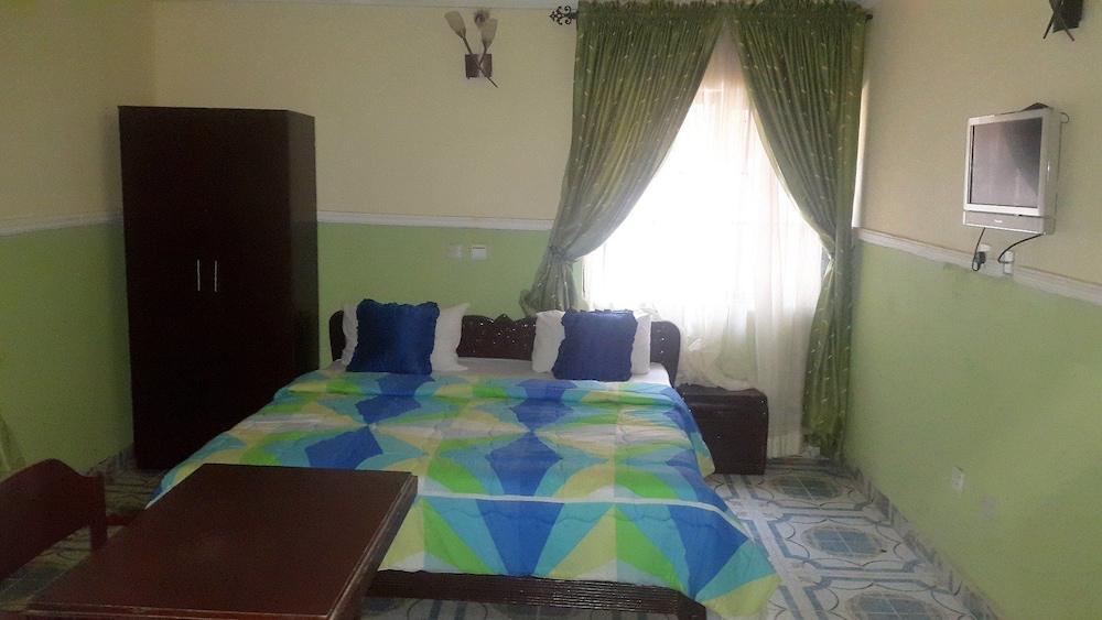 Maria Suites 35/41