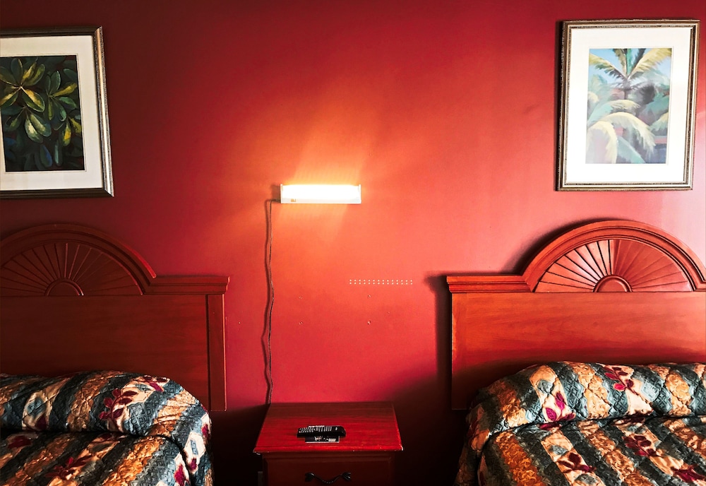 Stay Inn and Suites 42/76