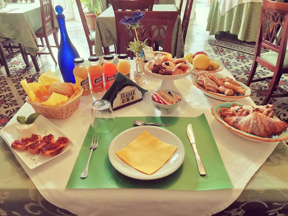 PALAZZO IL CAVALIERE B&B DE CHARME 49/68