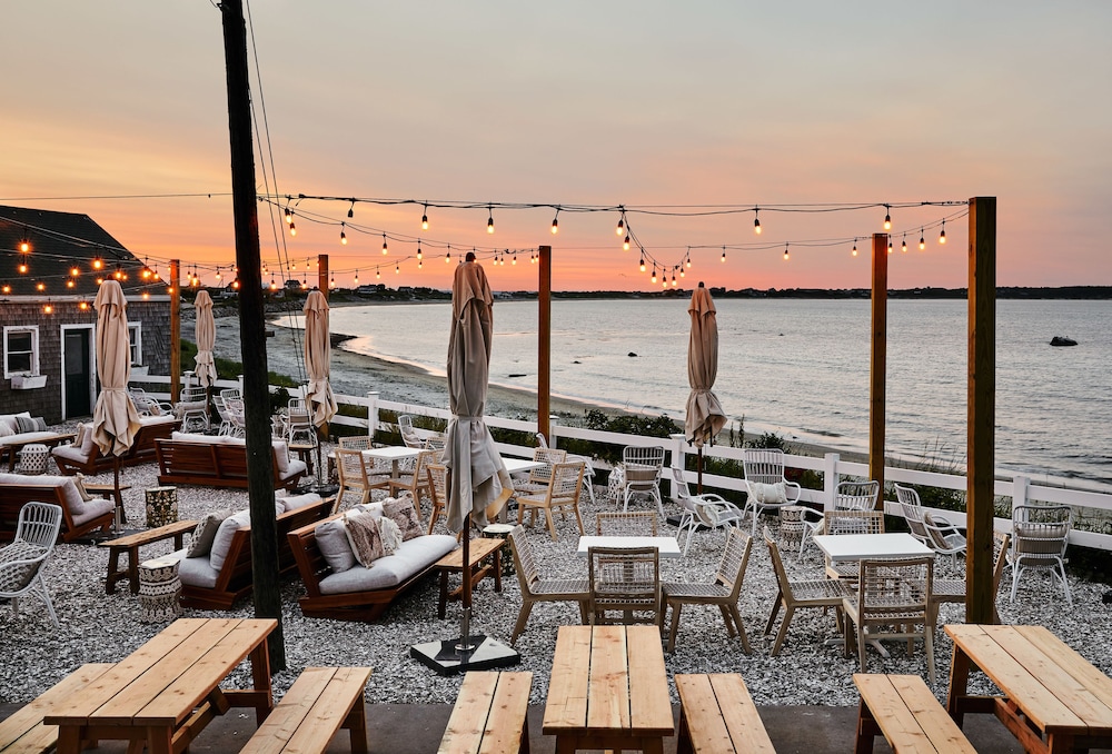 Block Island Beach House 35/50