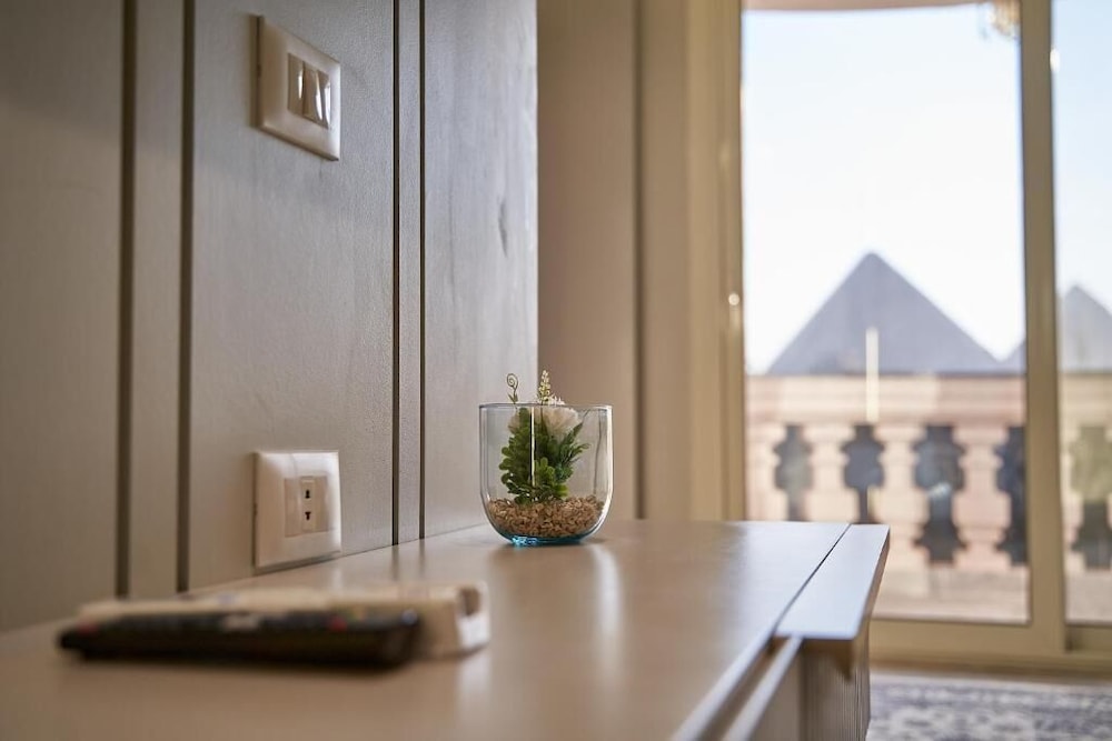 Pyramids Charm Hotel 59/72