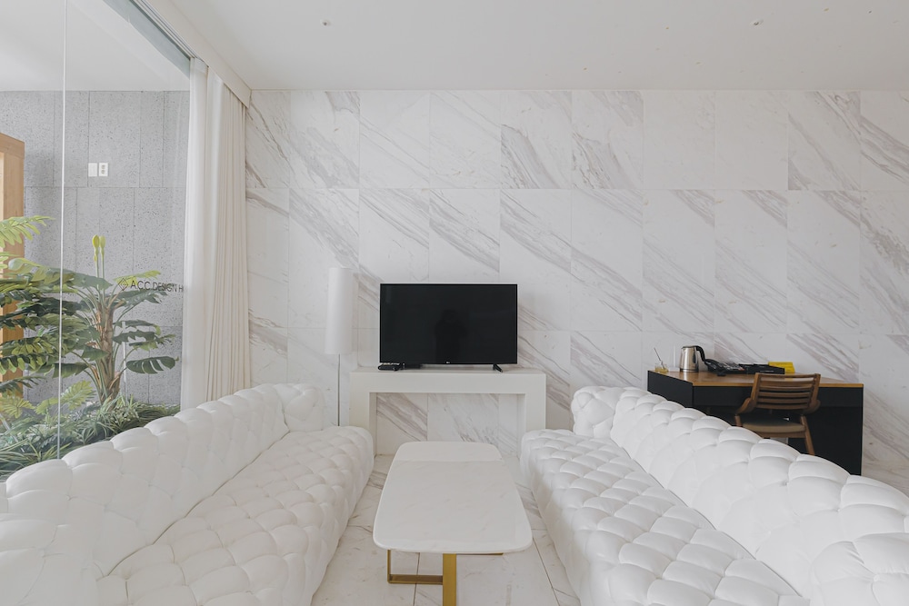 Acc Design Hotel 58/70