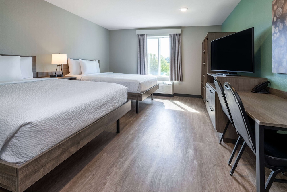 ECHO Suites Extended Stay by Wyndham Johnson City Medical CR 24/69