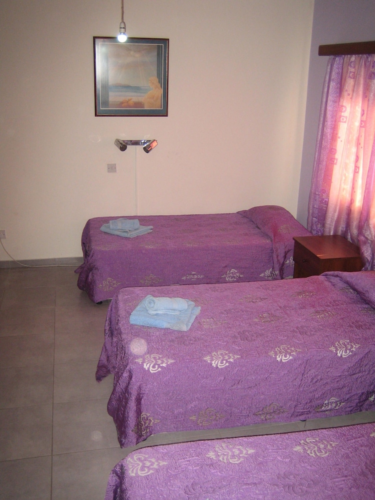 Onisillos Hotel 19/45