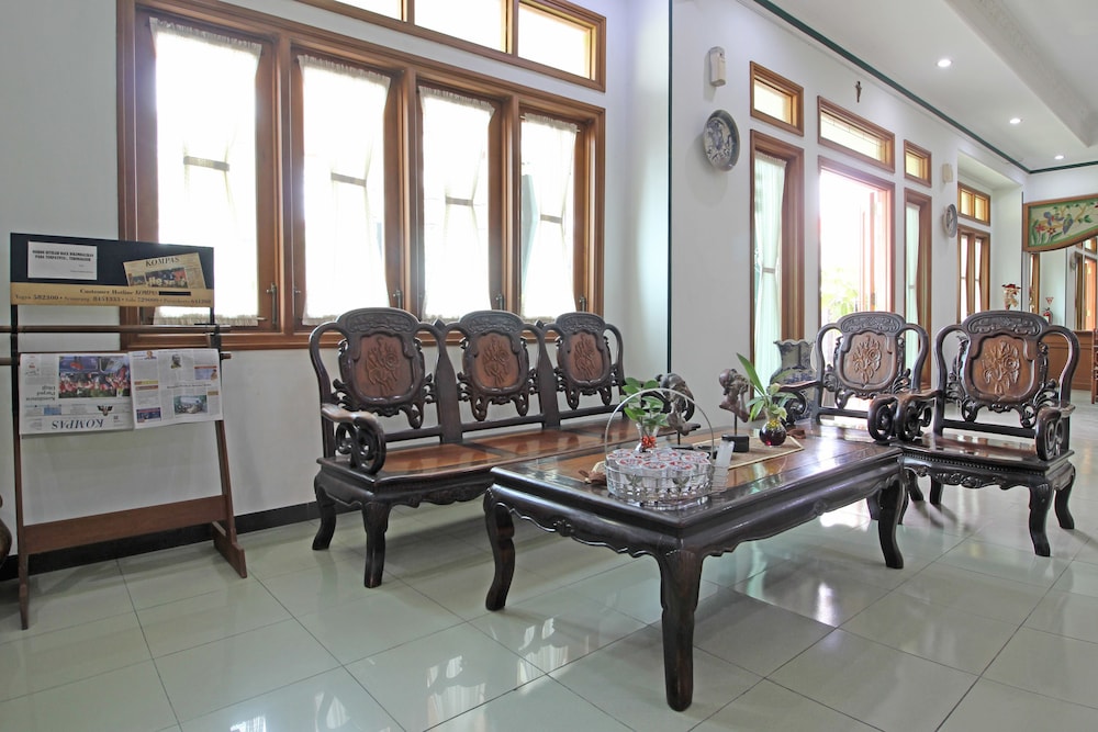 Reddoorz Near Xt Square Yogyakarta 32/36