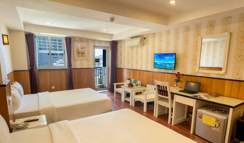 Golden Rain 2 Hotel 24/96