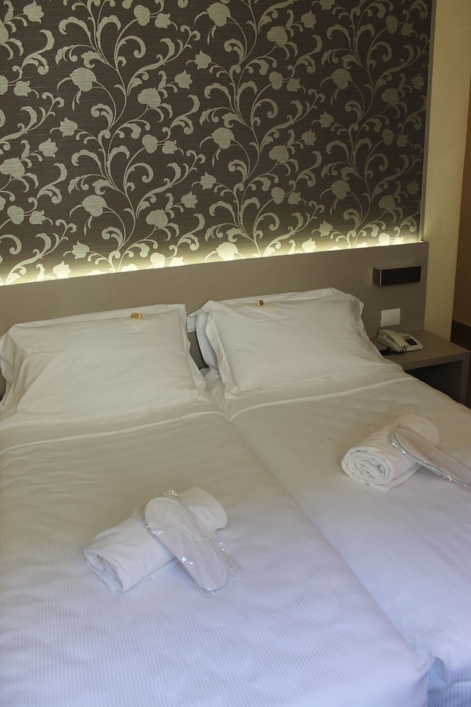Albergo Firenze 11/58