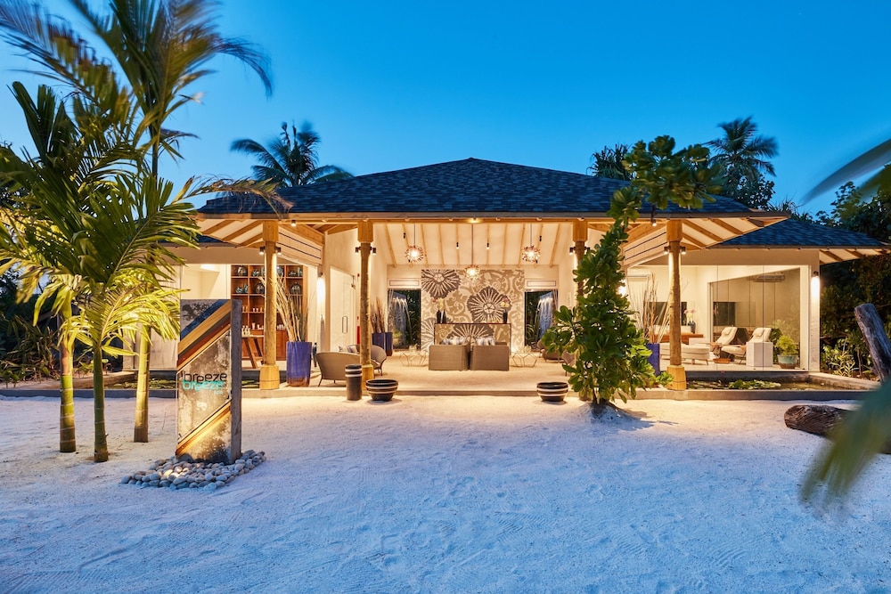 NH Collection Maldives Havodda Resort 71/81