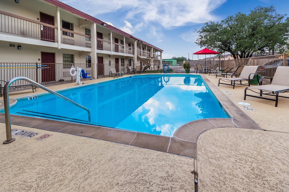 休斯顿东红屋顶酒店(Red Roof Inn Houston East - I-10) 图片5