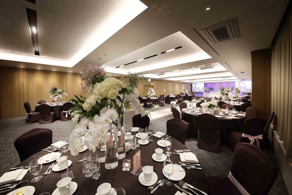 Koreana Hotel 52/64