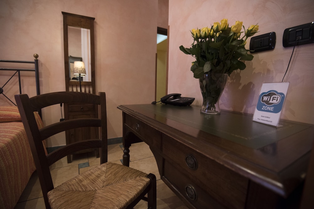 Schilizzi Hotel 2/50