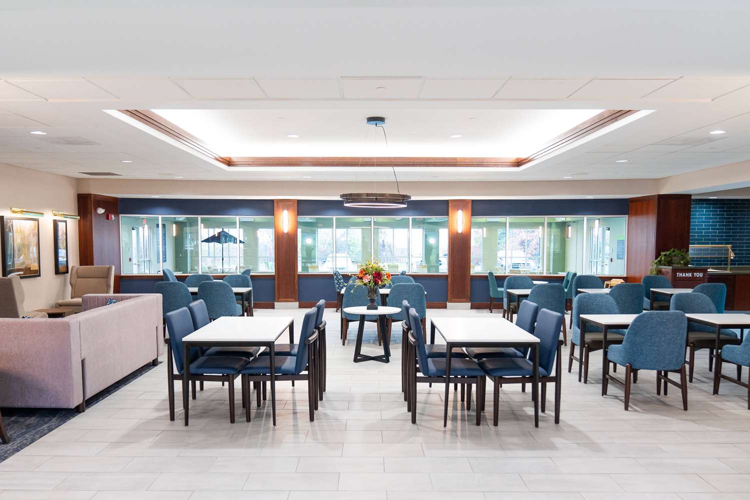 La Quinta Inn & Suites by Wyndham Bannockburn-Deerfield 35/56